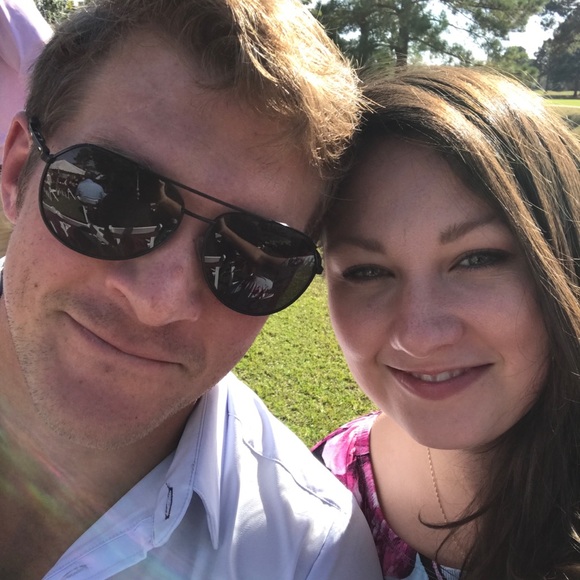 Meet your Posher, Beth - Picture 2 of 3